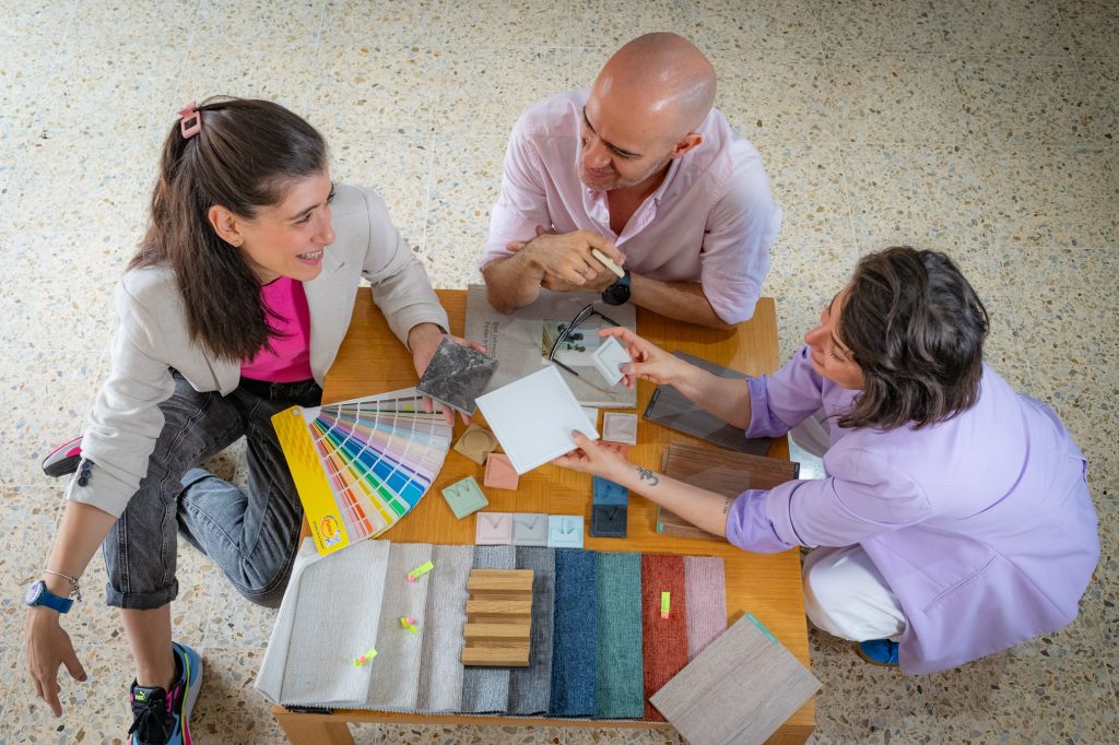 Equipo Vivant, contacto